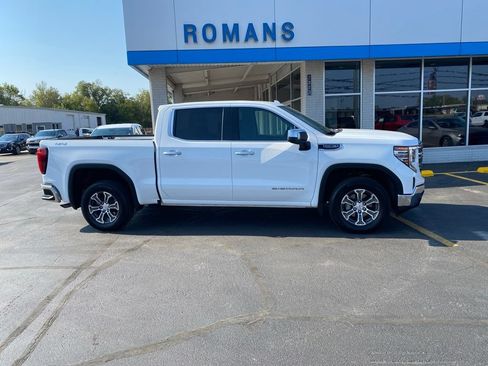 Used 2025 GMC Sierra 1500 SLT AWD/4WD image 2