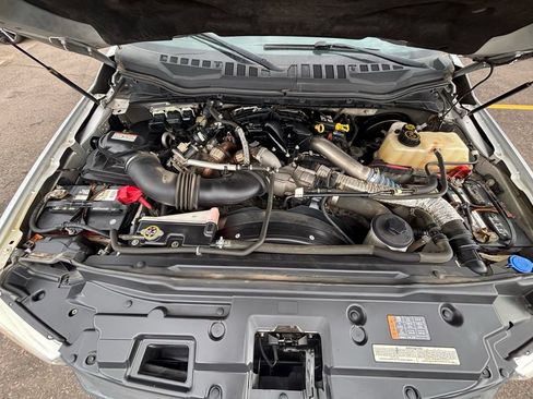 Used 2018 Ford F250 XLT AWD/4WD image 32
