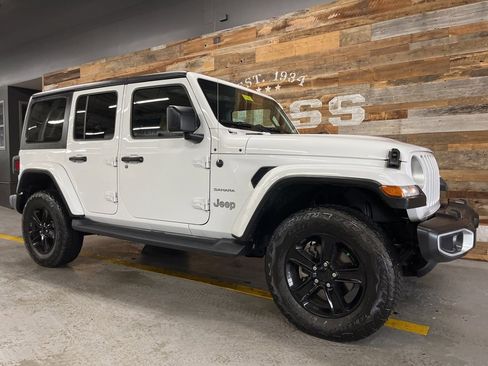 Used 2021 Jeep Wrangler Unlimited Sahara w/ Dual Top Group image 46