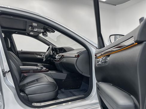 Used 2009 Mercedes-Benz S 63 AMG image 27