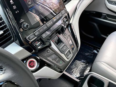 Used 2023 Honda Odyssey Touring image 15