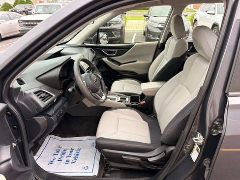 Used 2022 Subaru Forester AWD/4WD image 10