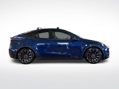 Used 2022 Tesla Model Y Performance image 3