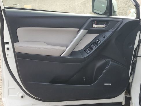 Used 2014 Subaru Forester 2.5i Touring image 10