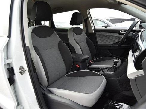 Used 2024 Volkswagen Taos S image 22