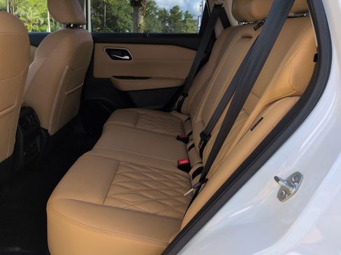 Used 2023 Nissan Rogue Platinum w/ Platinum Premium Package FWD image 13