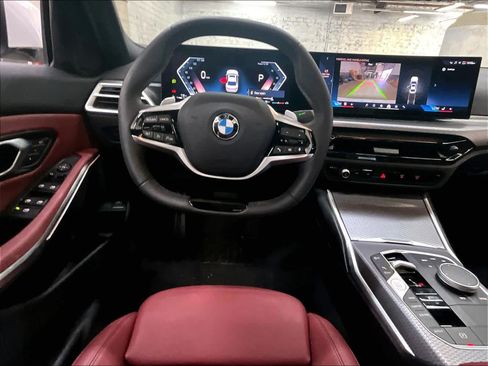 Used 2025 BMW 330i Sedan w/ M Sport Package RWD image 8