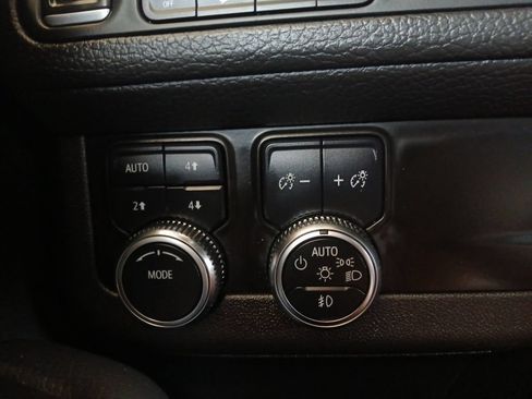 Used 2022 GMC Yukon Denali AWD/4WD image 21
