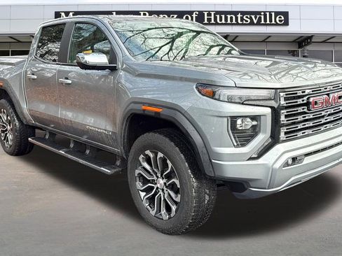 Used 2024 GMC Canyon Denali image 1