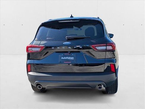 New 2025 Ford Escape ST-Line w/ Tech Pack #1 image 9