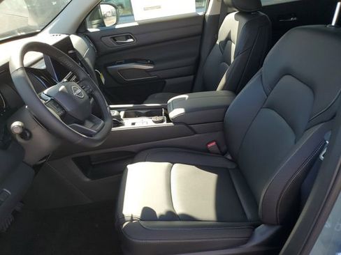 New 2026 Nissan Pathfinder SL image 19