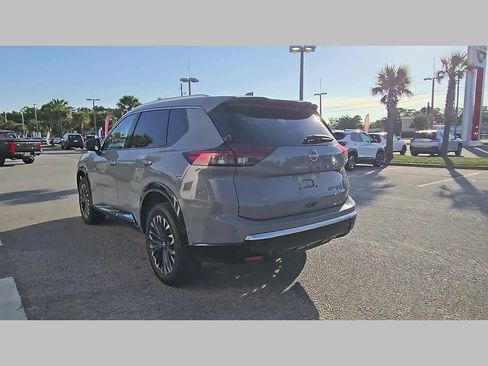 Used 2025 Nissan Rogue Platinum w/ Platinum Premium Package FWD image 28