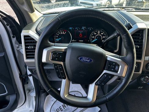 Used 2020 Ford F150 Lariat image 10