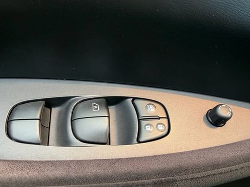 Used 2016 Nissan Leaf S w/ Charger Package FWD image 24