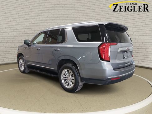 Used 2021 GMC Yukon SLT w/ SLT Luxury Package AWD/4WD image 7
