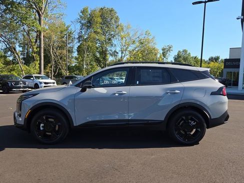 New 2026 Kia Sportage X-Line w/ X-Line Technology Package image 2