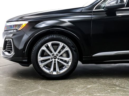 Used 2025 Audi Q7 3.0T Premium Plus w/ Premium Plus Package image 11