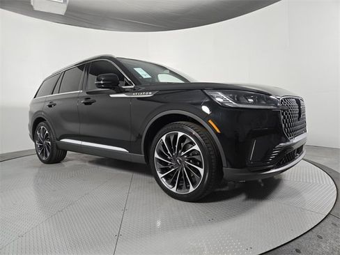 New 2026 Lincoln Aviator Reserve w/ Illumination Package image 2