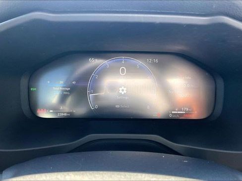 Used 2024 Toyota RAV4 Limited image 24