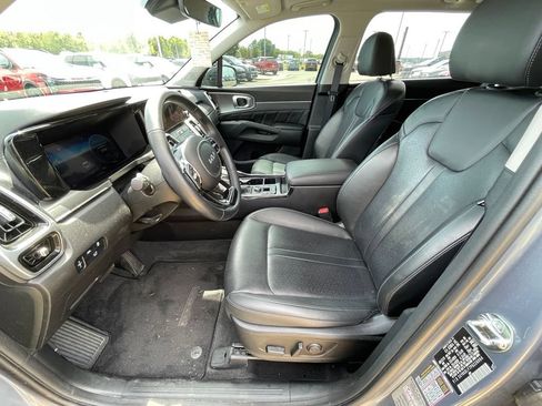 Used 2023 Kia Sorento SX AWD/4WD image 10