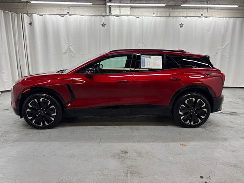 Used 2024 Chevrolet Blazer EV RS image 2