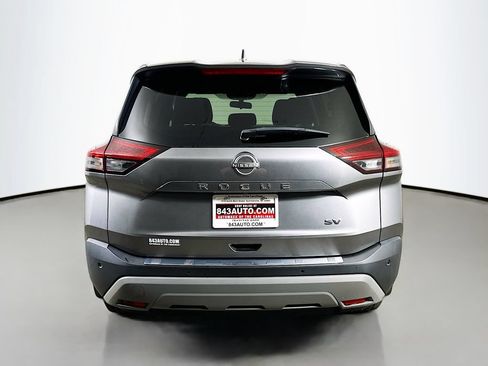 Used 2023 Nissan Rogue SV FWD image 6