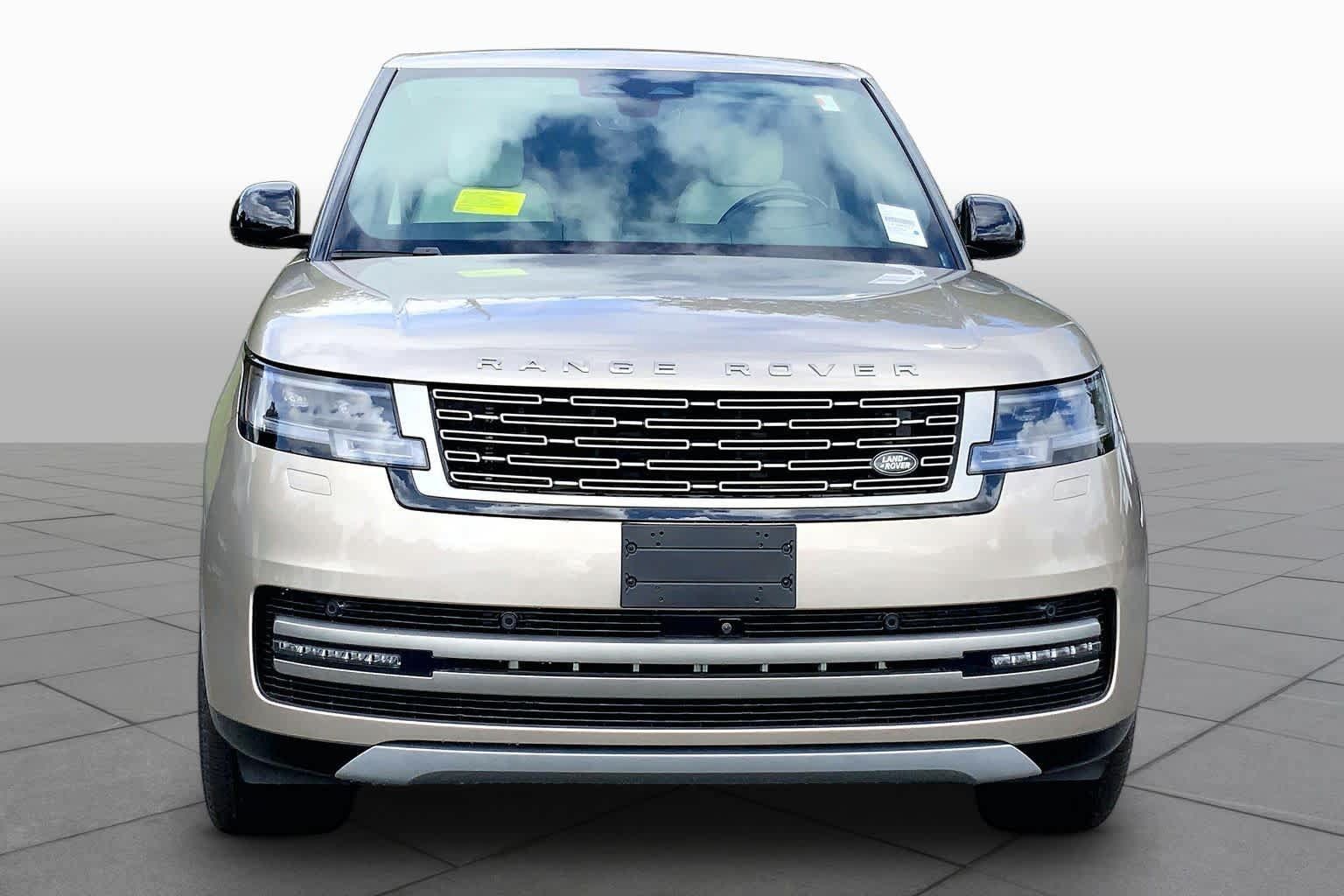 New 2026 Land Rover Range Rover SE AWD/4WD image 2