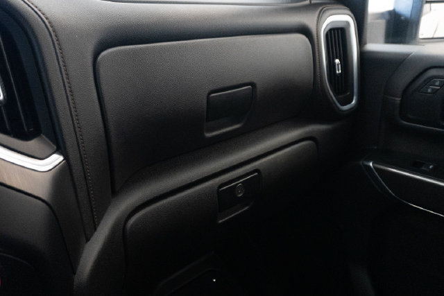 Used 2022 GMC Sierra 2500 AT4 AWD/4WD image 15