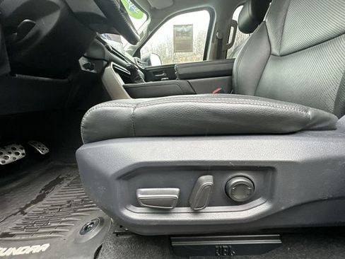 Used 2022 Toyota Tundra Limited image 16