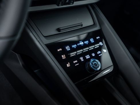 Certified 2025 Porsche Macan 4 Electric image 14