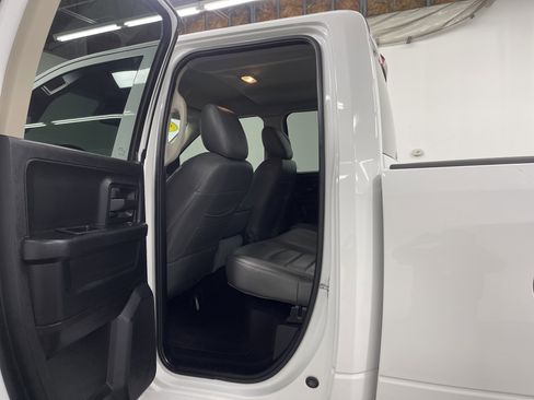 Used 2015 RAM 1500 Tradesman w/ Popular Equipment Group AWD/4WD image 13