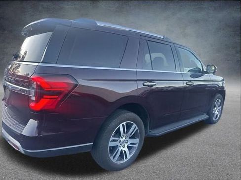 Used 2024 Ford Expedition Limited image 6