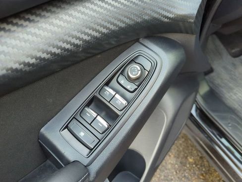 Used 2023 Subaru Ascent Premium w/ Convenience Package image 16