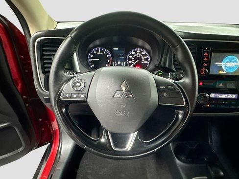 Used 2016 Mitsubishi Outlander SE AWD/4WD image 7
