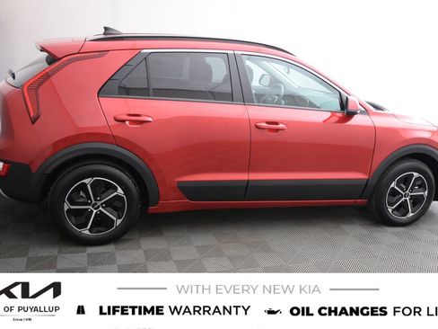 New 2026 Kia Niro LX FWD image 4