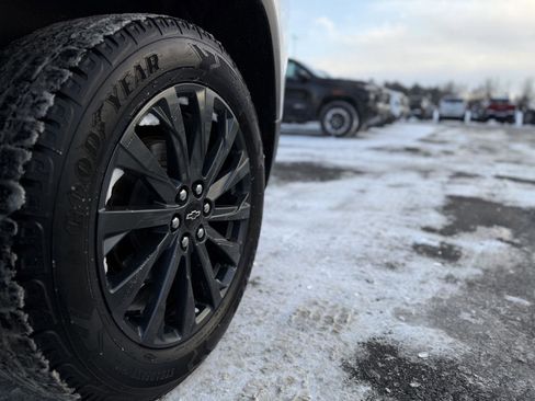 Used 2022 Chevrolet Traverse RS image 11