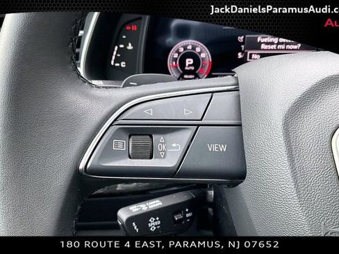 Used 2023 Audi Q7 2.0T Premium w/ Convenience Package AWD/4WD image 17