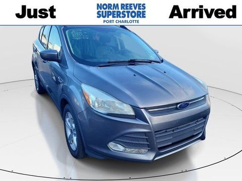 Used 2014 Ford Escape SE w/ Equipment Group 201A AWD/4WD image 1