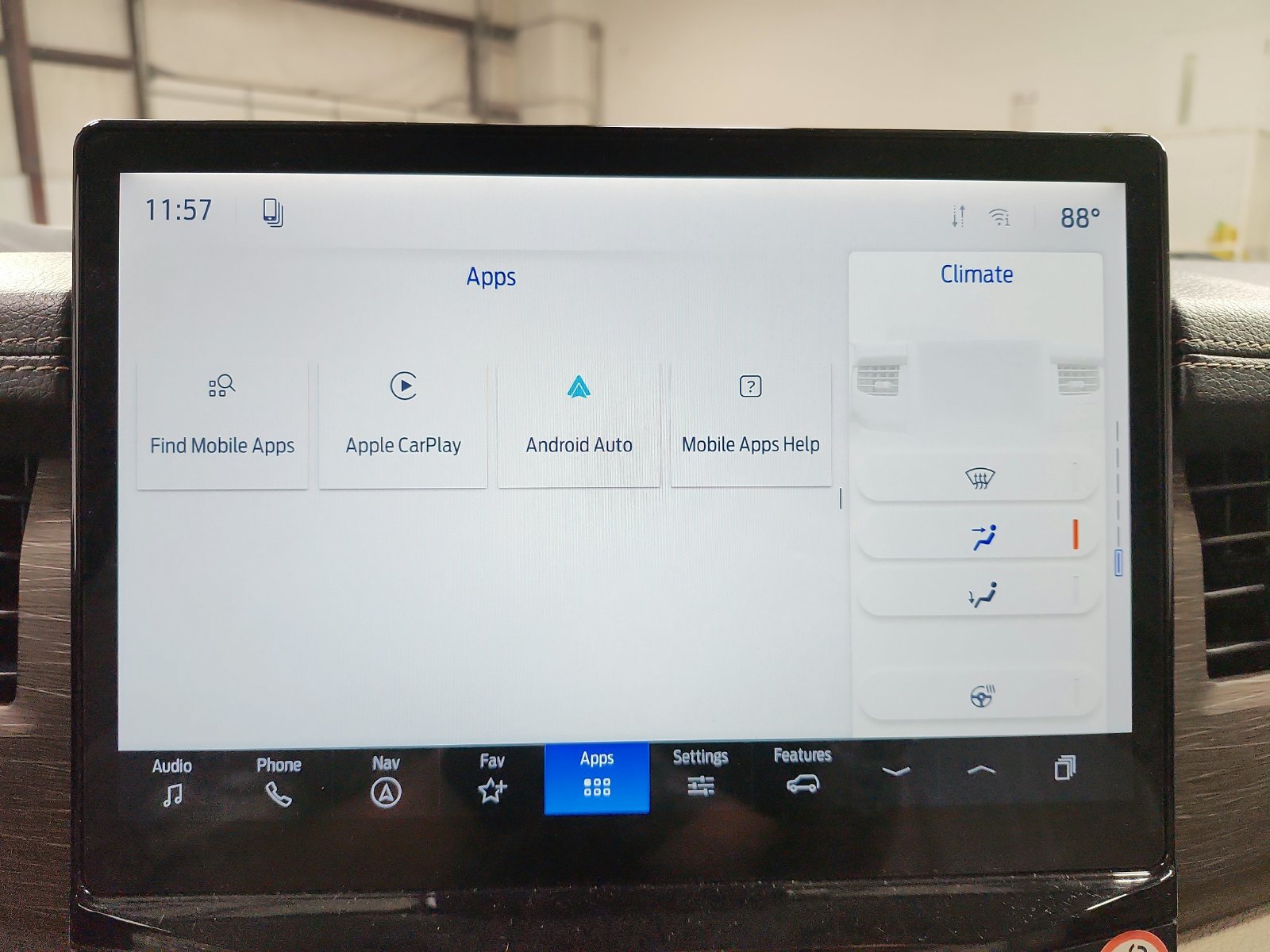 Used 2024 Ford Expedition Limited RWD image 18