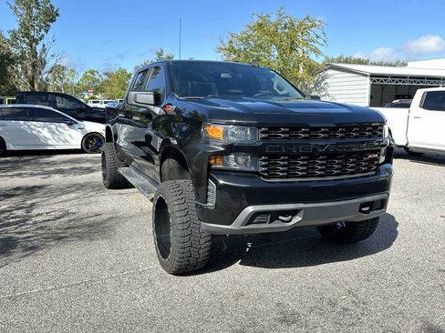 Used 2021 Chevrolet Silverado 1500 Custom Trail Boss w/ Midnight Edition AWD/4WD image 8