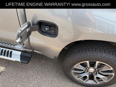 Used 2024 Chevrolet Silverado 1500 LT AWD/4WD image 11
