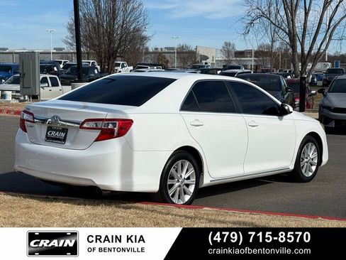 Used 2014 Toyota Camry XLE image 7