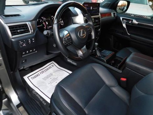 Used 2022 Lexus GX 460 Luxury image 19