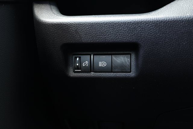 Used 2025 Toyota RAV4 LE FWD image 14