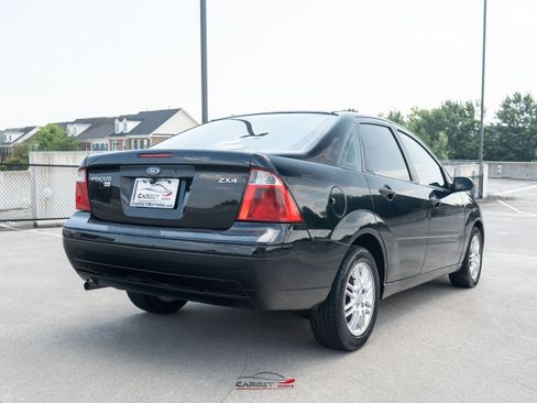 Used 2005 Ford Focus S FWD image 6