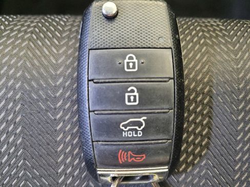 Used 2020 Kia Sportage LX AWD/4WD image 32