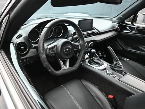 Used 2023 MAZDA MX-5 Miata Grand Touring w/ Weather Package image 13