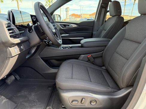 New 2026 Chevrolet Traverse LT w/ Midnight/Sport Edition image 5