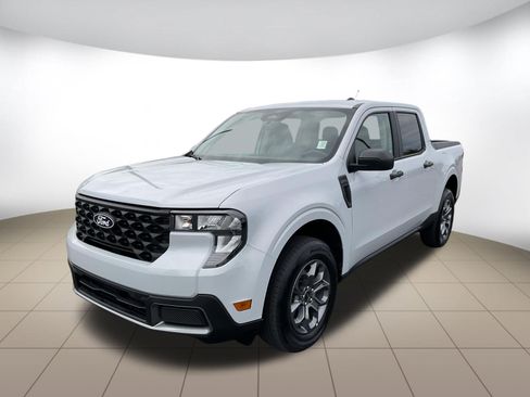 Used 2026 Ford Maverick XLT AWD/4WD image 3