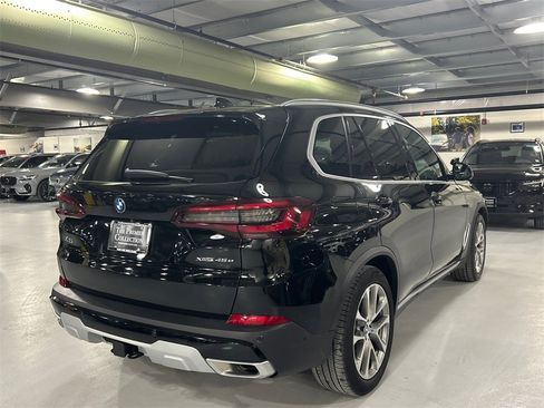Used 2023 BMW X5 xDrive45e w/ Climate Comfort Package image 2